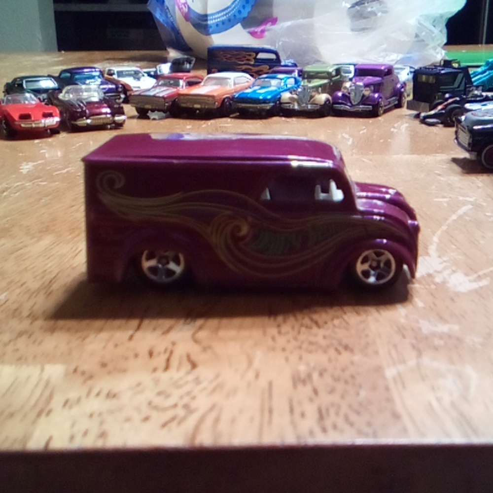 Hot wheels dairy delivery